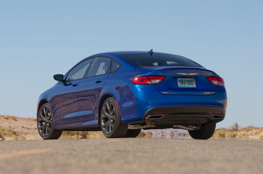  Chrysler 200 S 2014 года  (фото 43 из 69)